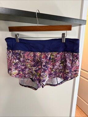 Lululemon speed (up) short sz 10 seawheeze edition